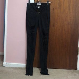 Black Skinny jeans